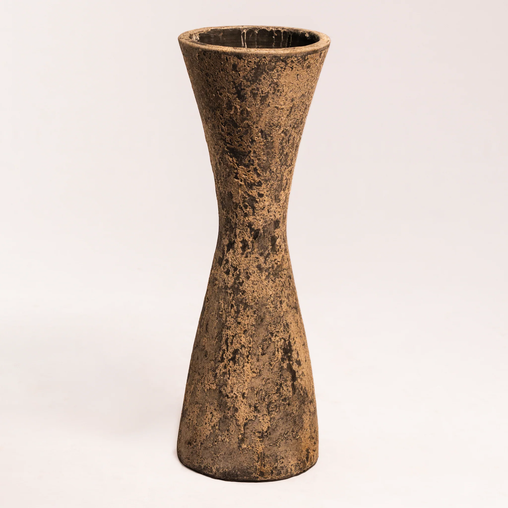 Big Pottery Pilar Cendana