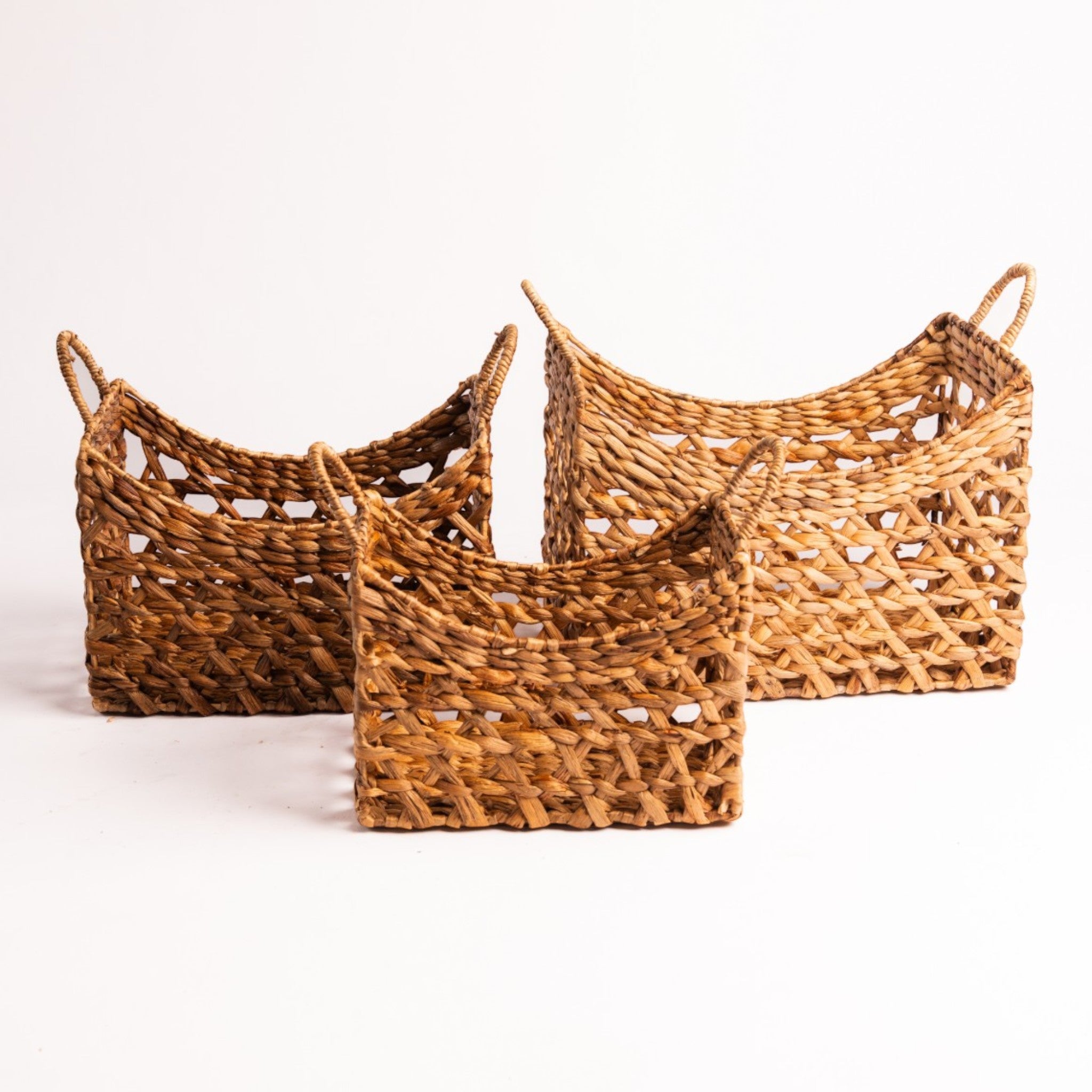 Basket Box Eceng Majalah