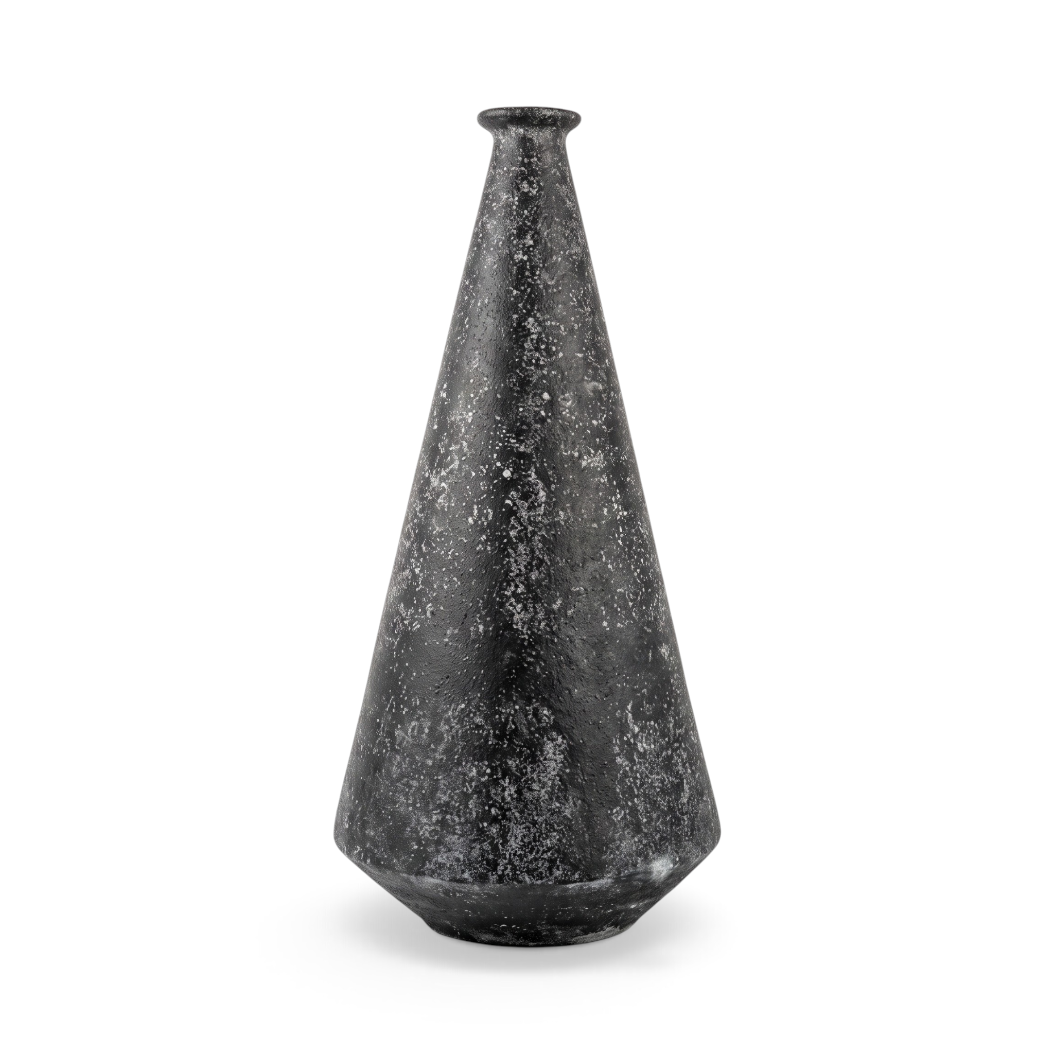 Giant Pottery Tugu Hitam
