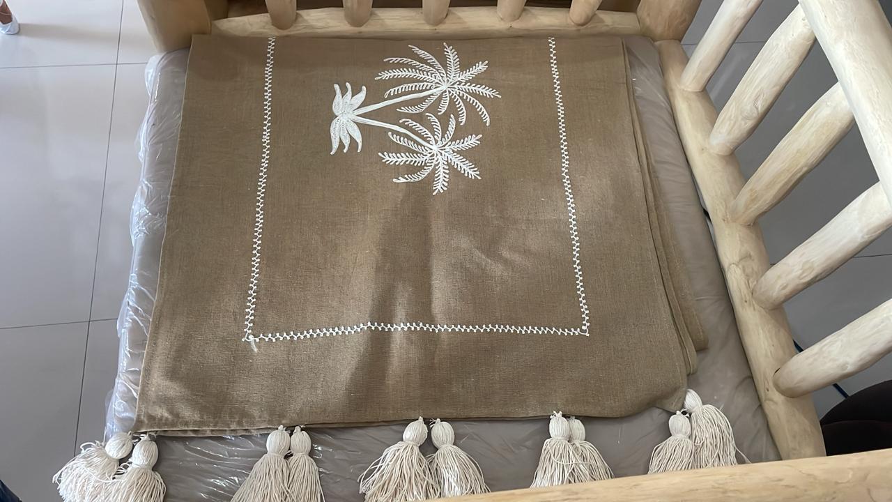 Bed Runner Kelapa Kembar